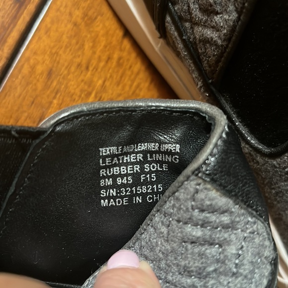 Tory Burch mid top sneakers in grey and black, size 8 - Picture 3 of 8